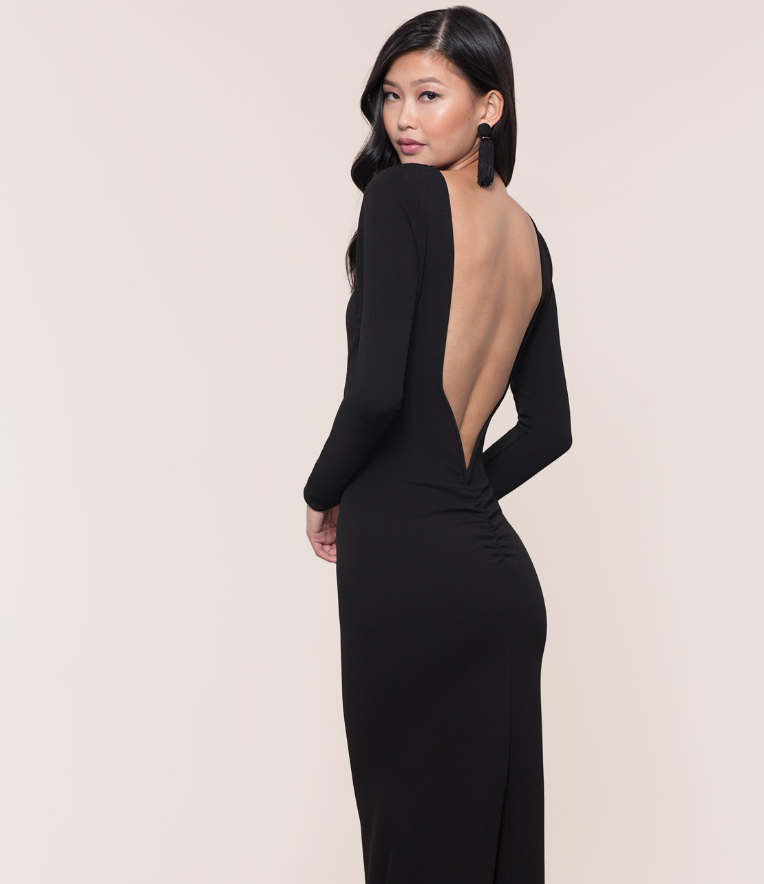 How To Wear Black Backless Dress