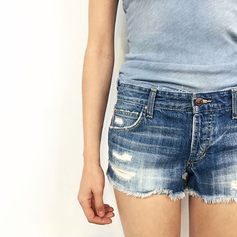 How To Wear Cut Off Jean Shorts