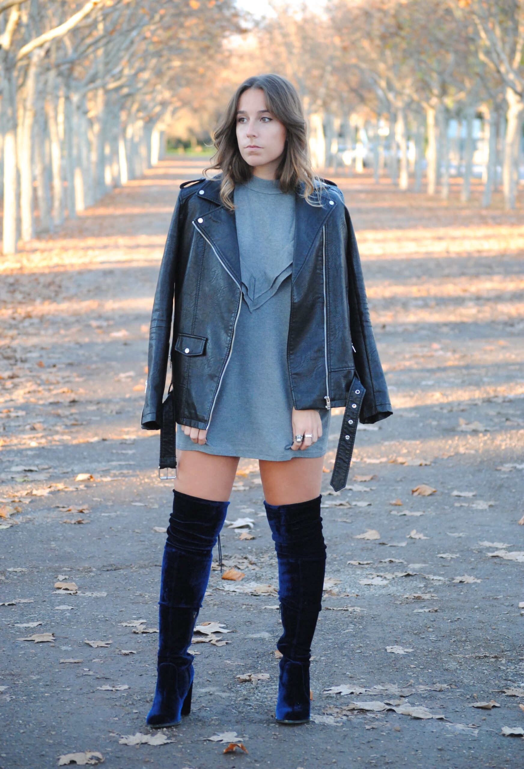 Velvet Knee Boots Outfit Ideas